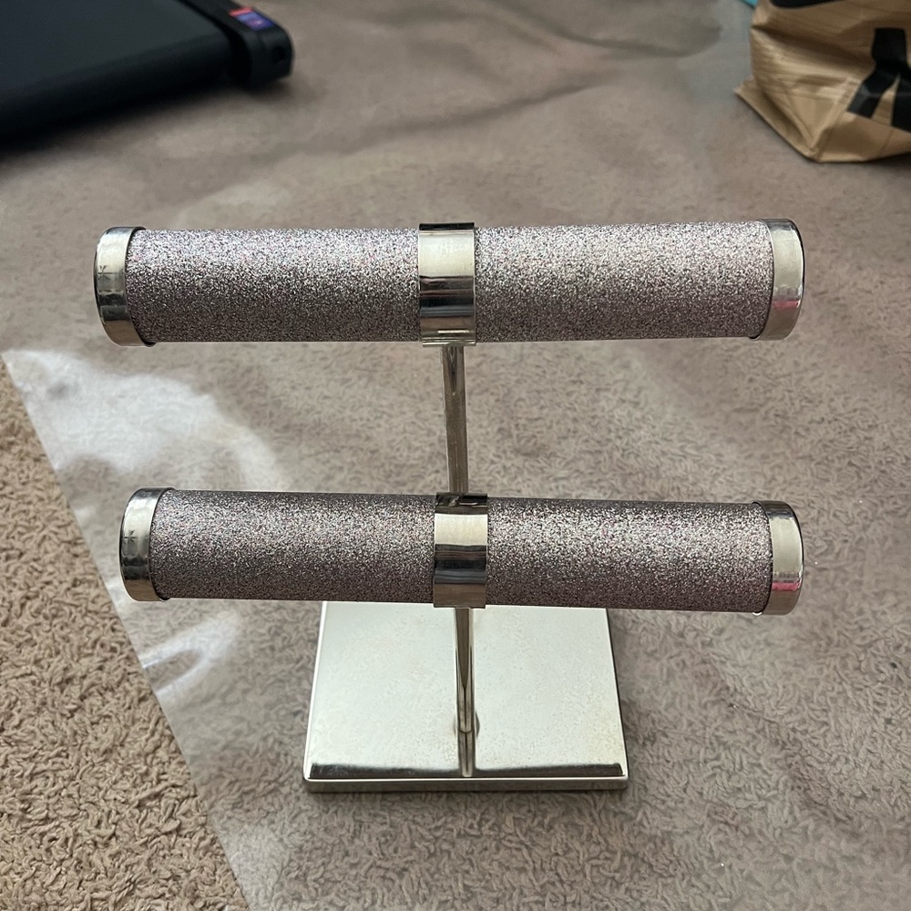 Jewelry holder